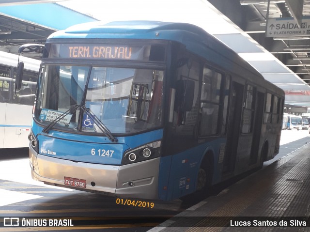 Viação Cidade Dutra 6 1247 na cidade de São Paulo, São Paulo, Brasil, por Lucas Santos da Silva. ID da foto: 6619275.