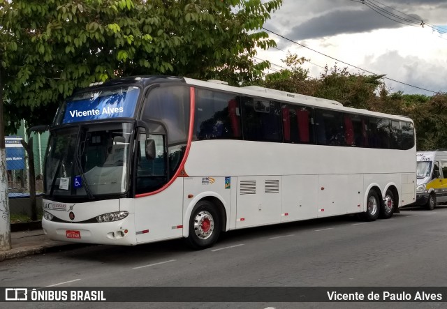 L&C Turismo 1802 na cidade de Belo Horizonte, Minas Gerais, Brasil, por Vicente de Paulo Alves. ID da foto: 6618964.