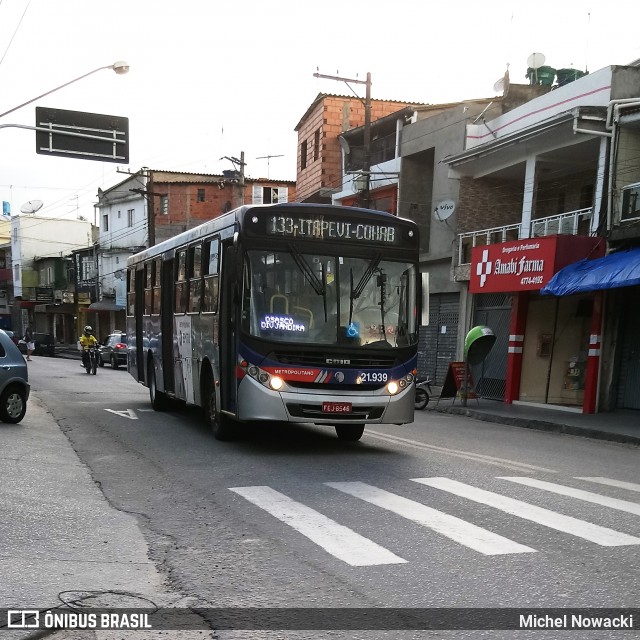 Viação Osasco 21.939 na cidade de Itapevi, São Paulo, Brasil, por Michel Nowacki. Número da foto: #6619837.