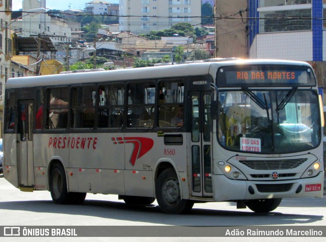 Viação Presidente 8560 na cidade de São João del Rei, Minas Gerais, Brasil, por Adão Raimundo Marcelino. ID da foto: 6693495.