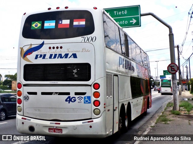 Pluma Conforto e Turismo 7000 na cidade de São Paulo, São Paulo, Brasil, por Rudnei Aparecido da Silva. Número da foto: #6623949.