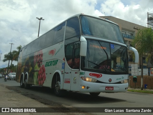 Eucatur - Empresa União Cascavel de Transportes e Turismo 3807 na cidade de Ji-Paraná, Rondônia, Brasil, por Gian Lucas  Santana Zardo. ID da foto: 6624356.