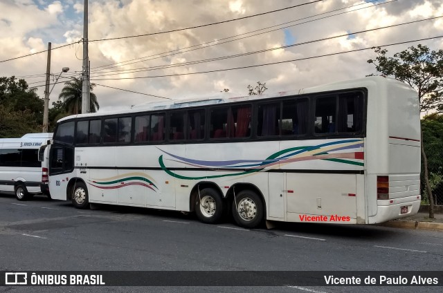 Ônibus Particulares 800 na cidade de Belo Horizonte, Minas Gerais, Brasil, por Vicente de Paulo Alves. Número da foto: #6625582.