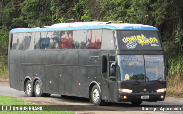Banda Camisa Suada 9383 na cidade de Conselheiro Lafaiete, Minas Gerais, Brasil, por Rodrigo  Aparecido. Número da foto: #6631001.