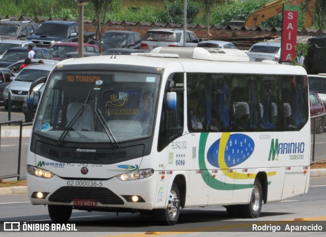 Marinho Transporte e Turismo RJ 542.002 na cidade de Conselheiro Lafaiete, Minas Gerais, Brasil, por Rodrigo  Aparecido. Número da foto: #6631031.