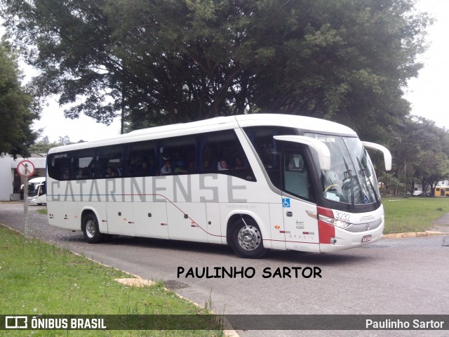 Auto Viação Catarinense 3232 na cidade de Joinville, Santa Catarina, Brasil, por Paulinho Sartor. ID da foto: 6633511.