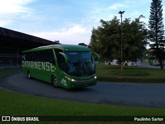 Auto Viação Catarinense 3342 na cidade de Jaraguá do Sul, Santa Catarina, Brasil, por Paulinho Sartor. Número da foto: #6636363.