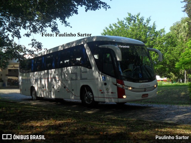 Auto Viação Catarinense 3327 na cidade de Joinville, Santa Catarina, Brasil, por Paulinho Sartor. Número da foto: #6636344.
