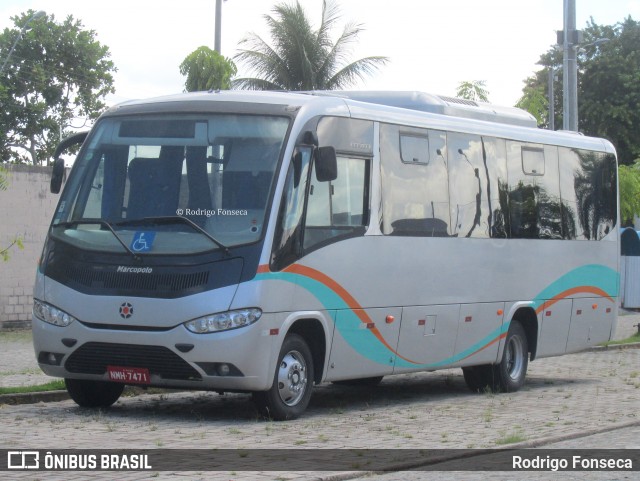 Ônibus Particulares 7471 na cidade de Maceió, Alagoas, Brasil, por Rodrigo Fonseca. Número da foto: #6723861.