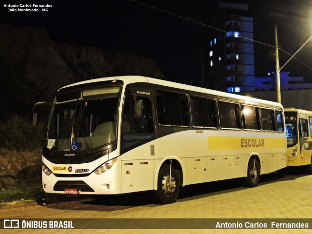 Escolares 9550 na cidade de João Monlevade, Minas Gerais, Brasil, por Antonio Carlos Fernandes. ID da foto: 6733234.