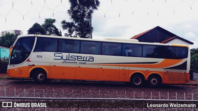 Sulserra Transportes e Turismo 306 na cidade de Três Passos, Rio Grande do Sul, Brasil, por Leonardo Weizemann. ID da foto: 6735292.