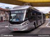 Via Sudeste Transportes S.A. 5 3373 na cidade de São Paulo, São Paulo, Brasil, por Bruno Kozeniauskas. Número da foto: #:id.