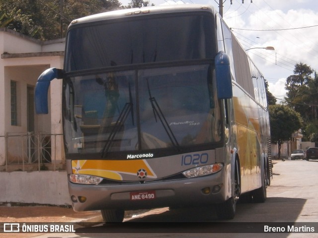 Ônibus Particulares 1020 na cidade de Capelinha, Minas Gerais, Brasil, por Breno Martins. ID da foto: 6738541.