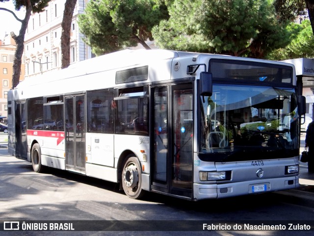 ATAC - Azienda Tramvie e Autobus del Comune di Roma 4479 na cidade de Rome, Rome Capital, Lazio, Itália, por Fabricio do Nascimento Zulato. ID da foto: 6740049.