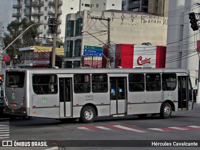 CMTO - Cia. Municipal de Transportes de Osasco 819 na cidade de Osasco, São Paulo, Brasil, por Hércules Cavalcante. ID da foto: 6739633.