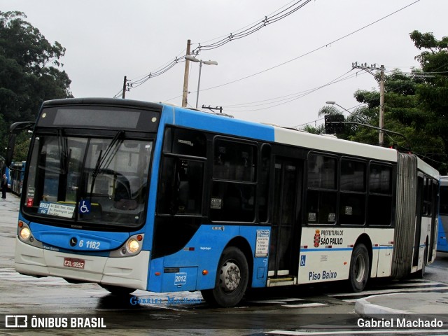Viação Cidade Dutra 6 1182 na cidade de São Paulo, São Paulo, Brasil, por Gabriel Machado. Número da foto: #6742004.