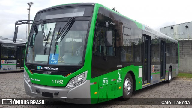 Viação Santa Brígida 1 1762 na cidade de São Paulo, São Paulo, Brasil, por Caio  Takeda. Número da foto: #6740507.