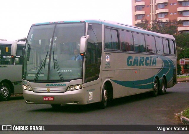 Viação Garcia 6598 na cidade de Foz do Iguaçu, Paraná, Brasil, por Vagner Valani. ID da foto: 6699179.