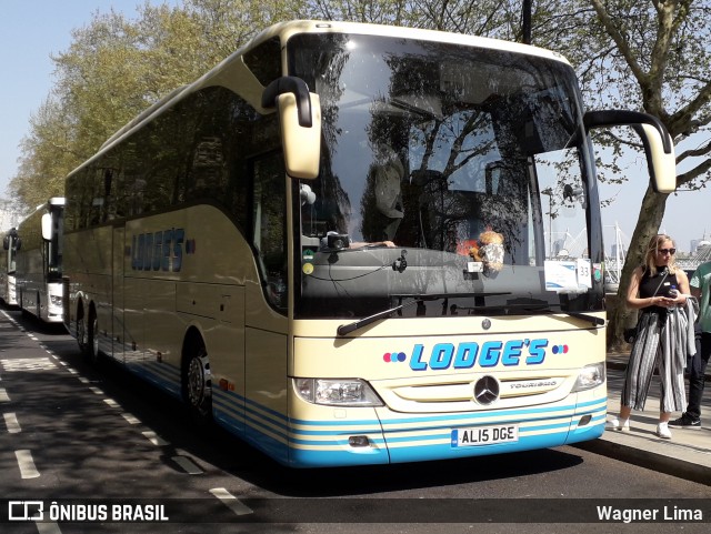 Lodges Coaches  na cidade de London, Greater London, Inglaterra, por Wagner Lima. Número da foto: #6697908.