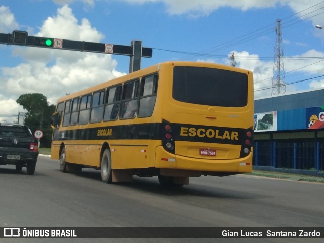Escolares 7584 na cidade de Ji-Paraná, Rondônia, Brasil, por Gian Lucas  Santana Zardo. Número da foto: #6742939.