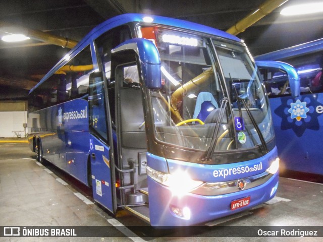 Expresso do Sul 15.105 na cidade de São Paulo, São Paulo, Brasil, por Oscar Rodriguez . Número da foto: #6747265.