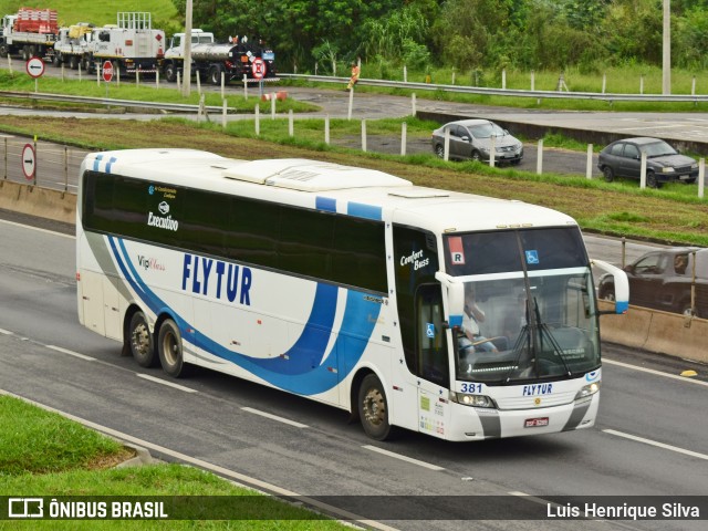 Fly Tur Viagens e Fretamentos 381 na cidade de Aparecida, São Paulo, Brasil, por Luis Henrique Silva. Número da foto: #6747761.