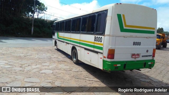 Ônibus Particulares 8000 na cidade de Diamantina, Minas Gerais, Brasil, por Rogério Rodrigues Adelar. ID da foto: 6745910.