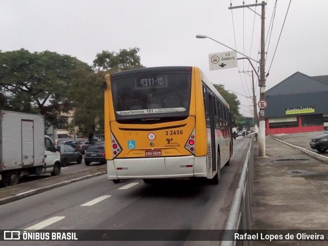 Viação Metrópole Paulista - Zona Leste 3 2456 na cidade de São Paulo, São Paulo, Brasil, por Rafael Lopes de Oliveira. Número da foto: #6748340.