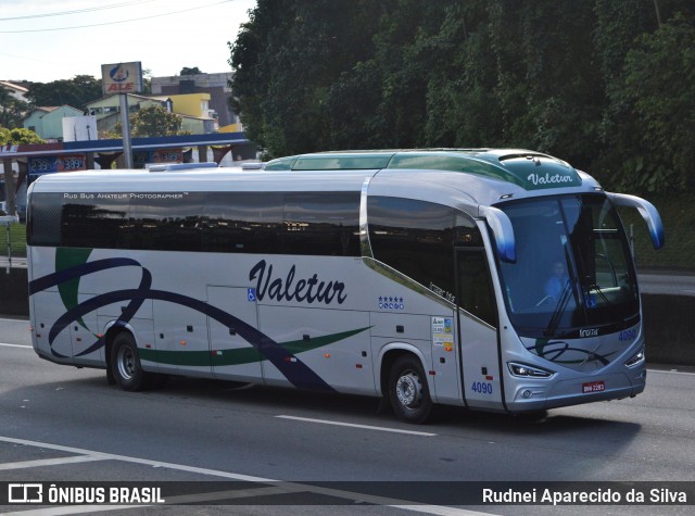 Valetur Transportes Locação e Turismo 4090 na cidade de Arujá, São Paulo, Brasil, por Rudnei Aparecido da Silva. Número da foto: #6748759.