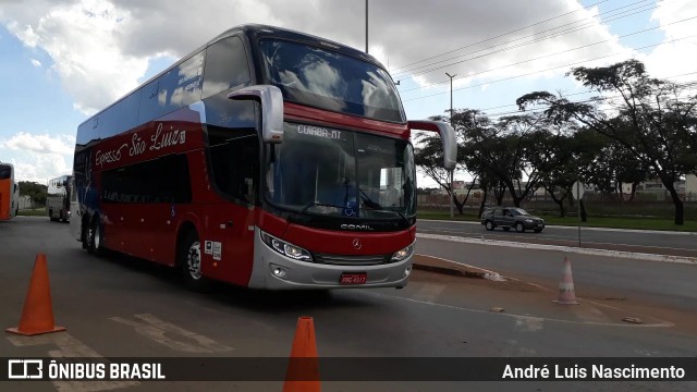 Expresso São Luiz 8010 na cidade de Taguatinga, Distrito Federal, Brasil, por André Luis Nascimento . ID da foto: 6748373.