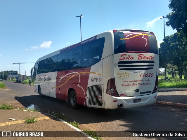 Viação São Bento Ribeirão Preto 11080 na cidade de Araguari, Minas Gerais, Brasil, por Gustavo Oliveira da Silva. ID da foto: 6752437.