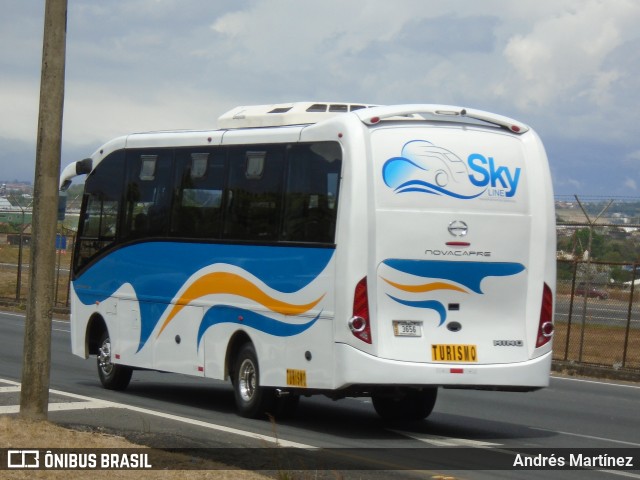 Transportes Skyline HB 3656 na cidade de Alajuela, Alajuela, Alajuela, Costa Rica, por Andrés Martínez Rodríguez. ID da foto: 6757259.