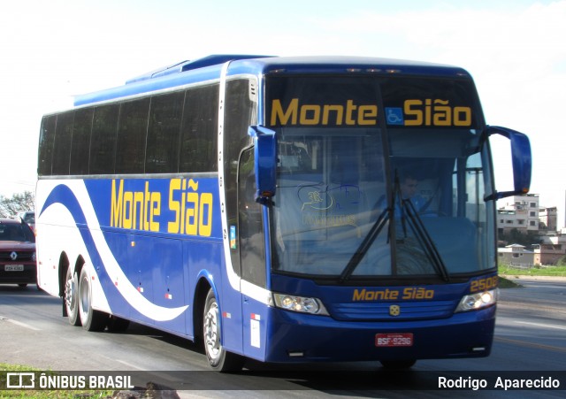 Monte Sião 2508 na cidade de Conselheiro Lafaiete, Minas Gerais, Brasil, por Rodrigo  Aparecido. Número da foto: #6757166.