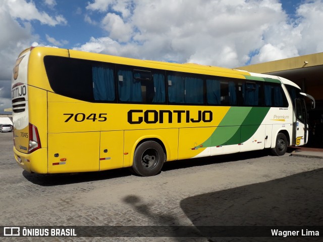 Empresa Gontijo de Transportes 7045 na cidade de Feira de Santana, Bahia, Brasil, por Wagner Lima. ID da foto: 6759323.