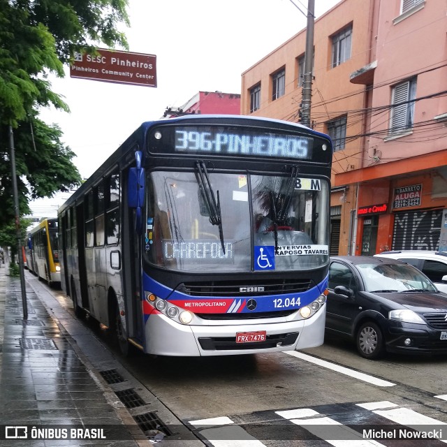 Auto Viação Bragança Metropolitana > Viação Raposo Tavares 12.044 na cidade de São Paulo, São Paulo, Brasil, por Michel Nowacki. ID da foto: 6760505.