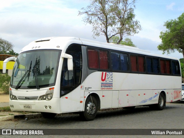 Ônibus Particulares UPE-UNIVERSIDADE DE PERNAMBUCO na cidade de Maceió, Alagoas, Brasil, por Willian Pontual. Número da foto: #6762285.