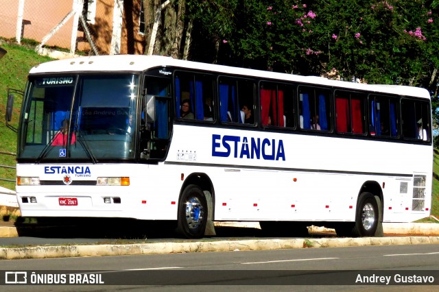 Estância Turismo 720 na cidade de Lavras, Minas Gerais, Brasil, por Andrey Gustavo. Número da foto: #6762755.