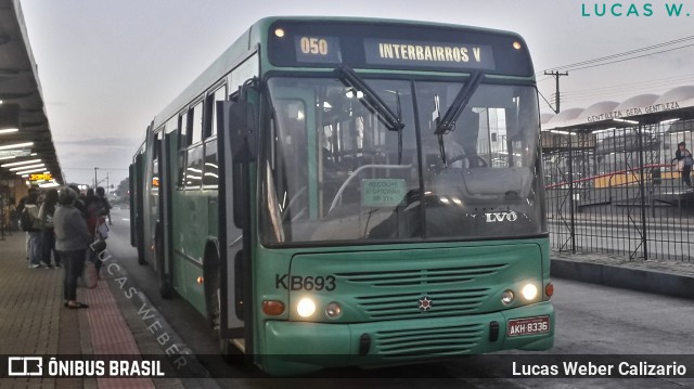 Viação Tamandaré KB693 na cidade de Curitiba, Paraná, Brasil, por Lucas Weber Calizario. ID da foto: 6766892.