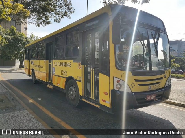 Viação Sul Fluminense 1252 na cidade de Volta Redonda, Rio de Janeiro, Brasil, por João Victor Rodrigues Rocha. ID da foto: 6701211.