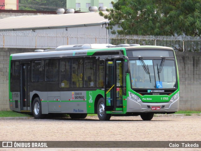 Viação Santa Brígida 1 1765 na cidade de São Paulo, São Paulo, Brasil, por Caio  Takeda. ID da foto: 6769408.