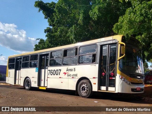 Expresso São José 76007 na cidade de Brasília, Distrito Federal, Brasil, por Rafael de Oliveira Martins. ID da foto: 6771290.