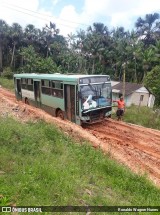 Ônibus Particulares  na cidade de Viseu, Pará, Brasil, por Ronaldo Wagner Nunes. Número da foto: #6770372.