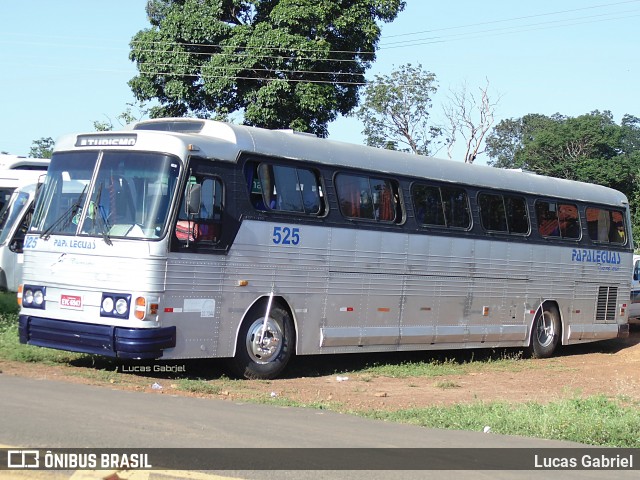 Papaléguas Turismo 525 na cidade de Santa Cruz dos Milagres, Piauí, Brasil, por Lucas Gabriel. Número da foto: #6705056.
