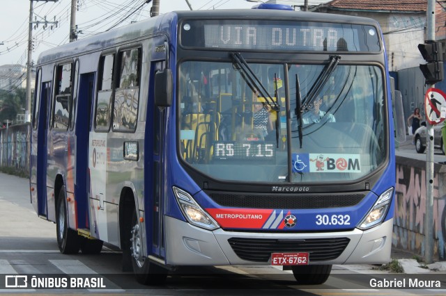 Empresa de Ônibus Vila Galvão 30.632 na cidade de Guarulhos, São Paulo, Brasil, por Gabriel Moura. ID da foto: 6706448.