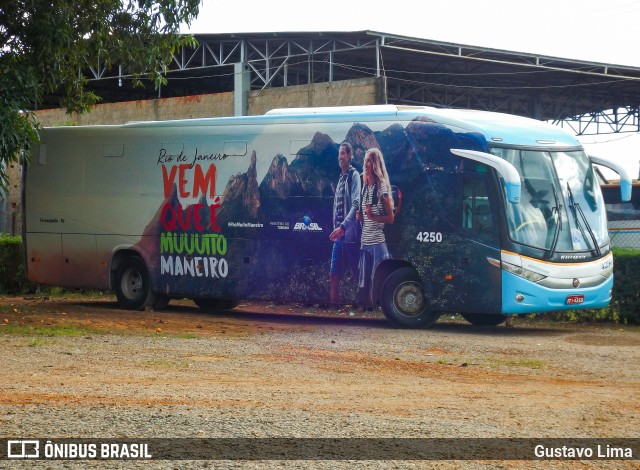 Emtram 4250 na cidade de Brasília, Distrito Federal, Brasil, por Gustavo Lima. Número da foto: #6712811.