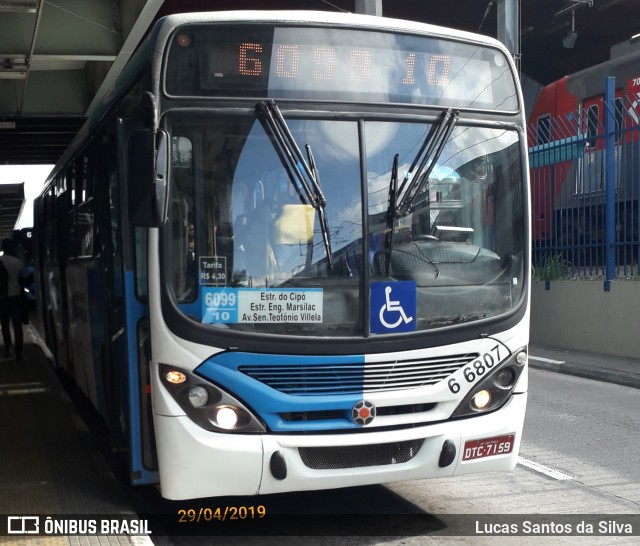 Transwolff Transportes e Turismo 6 6807 na cidade de São Paulo, São Paulo, Brasil, por Lucas Santos da Silva. ID da foto: 6712774.