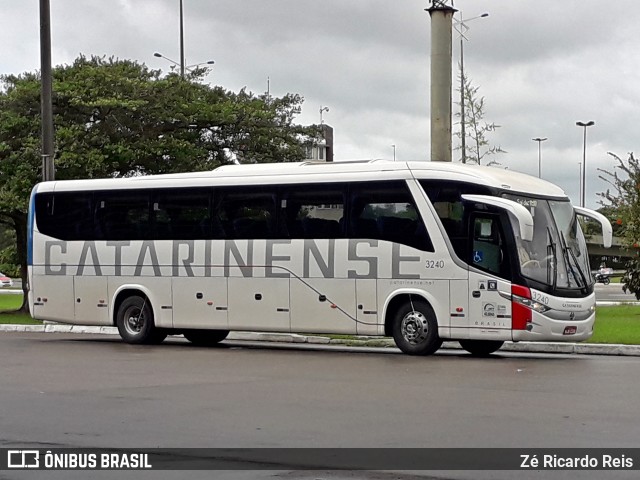 Auto Viação Catarinense 3240 na cidade de Florianópolis, Santa Catarina, Brasil, por Zé Ricardo Reis. Número da foto: #6712695.