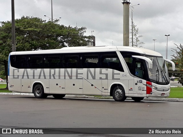 Auto Viação Catarinense 3240 na cidade de Florianópolis, Santa Catarina, Brasil, por Zé Ricardo Reis. ID da foto: 6712695.