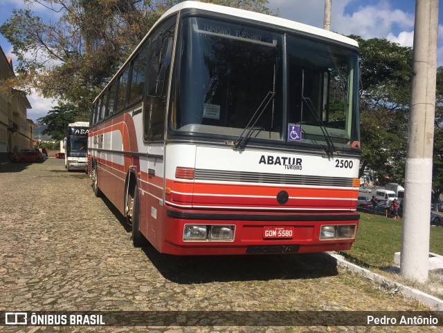 Abatur 2500 na cidade de Pará de Minas, Minas Gerais, Brasil, por Pedro Antônio. Número da foto: #6716389.