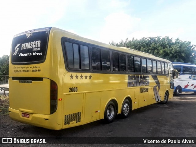 Ônibus Particulares 2005 na cidade de Mococa, São Paulo, Brasil, por Vicente de Paulo Alves. ID da foto: 6716712.